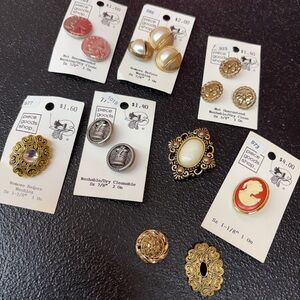 Lot of vintage buttons